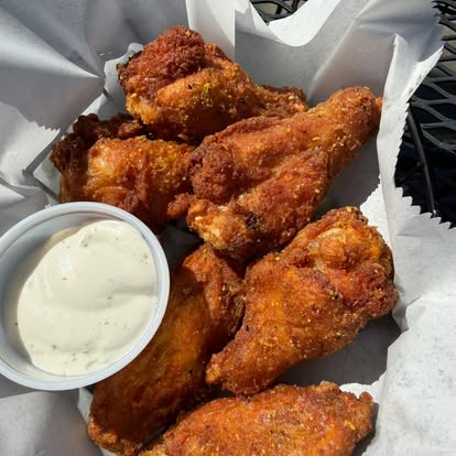 Basket of hot wings with ranch